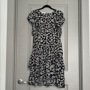 Who What Wear Black and White Floral Midi Dress